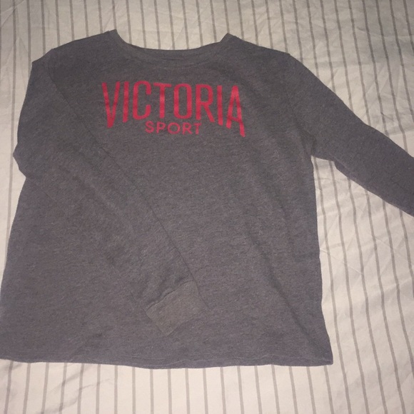 A very comfy Victoria Sport long sleeve !!!:)) - Picture 2 of 5